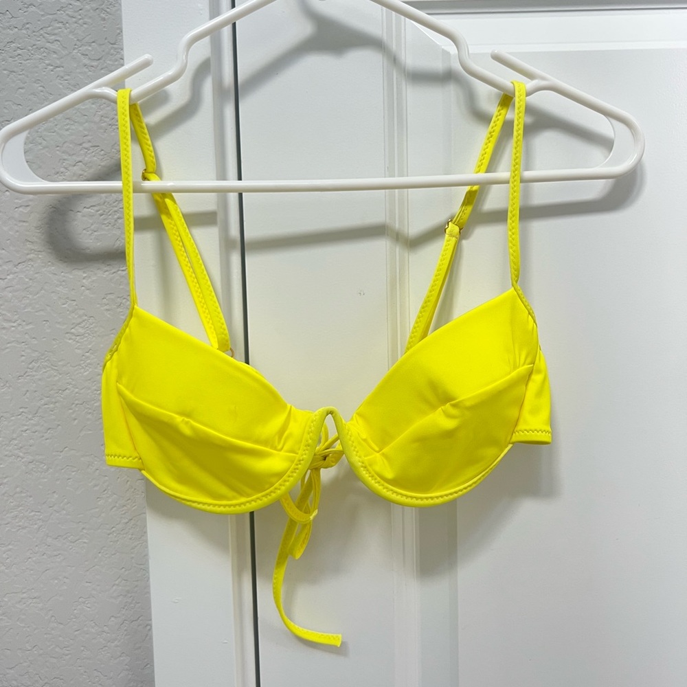‘TWEETY’  CLASSIC UNDERWIRE